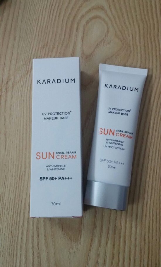 Kem Chống Nắng Karadium Snail Repair Sun Cream SPF 50+ PA+++